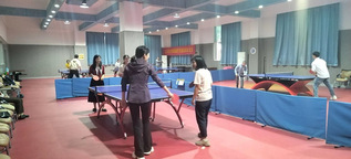 工会组织教职工乒乓球俱乐部开展...